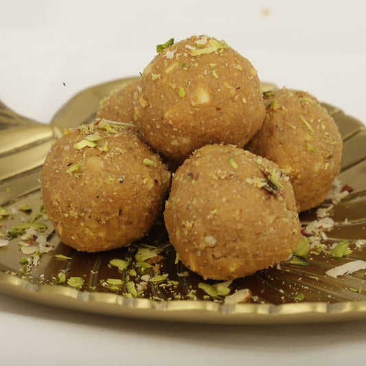 M M Mithaiwala Besan Laddu - 500 gms