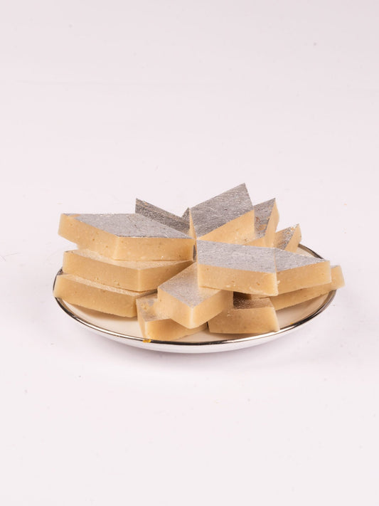 Shri Agrawal Sweets & Namkeen Kaju Katli - 500 gms