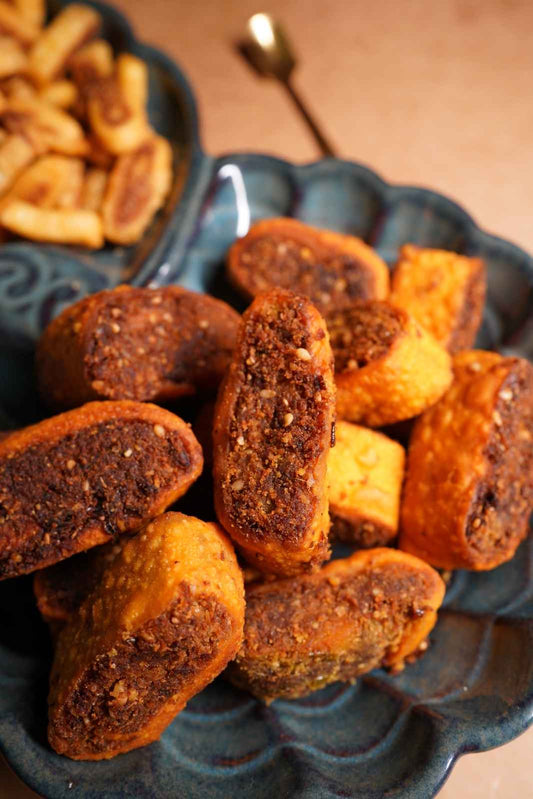 Sarvottam Chawana & Sweet Mart Moti Bhakharvadi | 500 gms