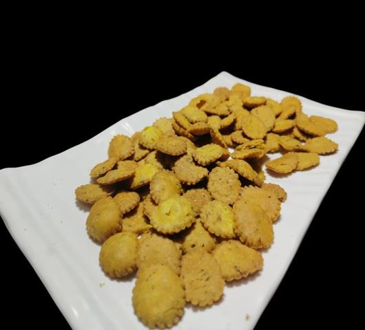 Rekhaben's Namkeen Thepla Puri | 400 gms