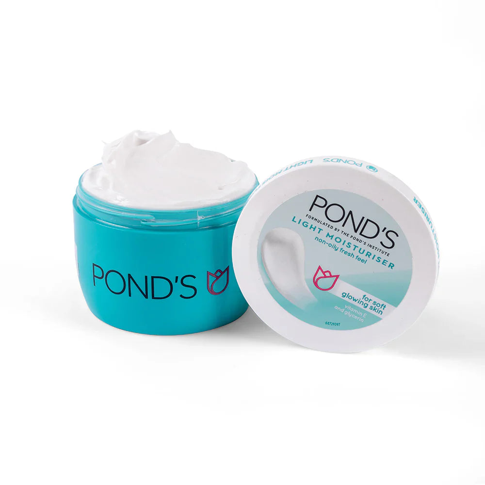 Pond's Light Moisturiser With Vitamin E +Glycerine - 197 ml