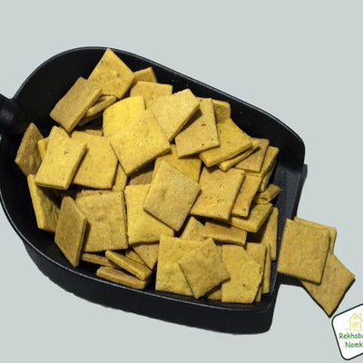 Rekhaben's Namkeen Kesar Elaichi Sakkarpara | 300 gms