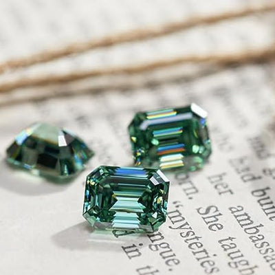 Akshita gems Natural Emerald Stone with Lab Certified Card/Zambian Quality 10.25 Carat / 9.52 Ratti Unheated Untreated Green Original Emerald/Panna Loose Precious