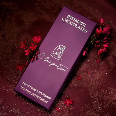 Cleopatra Intimate Chocolate Bars For Uplifting Mood, Vitality, More Desire & Enjoyment Best Gift Set Ideal For Men & Women, 60g With 1 Handcuffs (Hathkadi), 1 Blindfold & 2 Dice