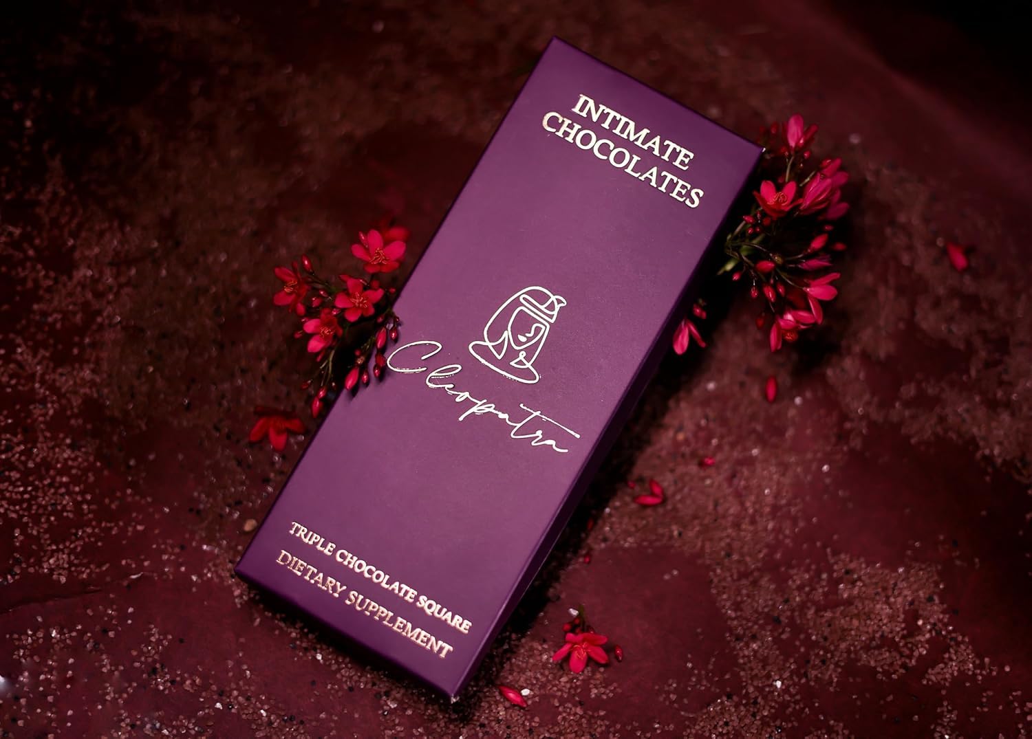 Cleopatra Intimate Chocolate Bars For Uplifting Mood, Vitality, More Desire & Enjoyment Best Gift Set Ideal For Men & Women, 60g With 1 Handcuffs (Hathkadi), 1 Blindfold & 2 Dice
