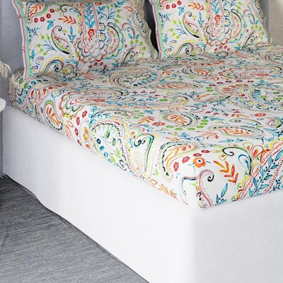 DDecor White & Turquoise Blue Motifs 140 TC Cotton Queen Bedsheet with 2 Pillow Covers
