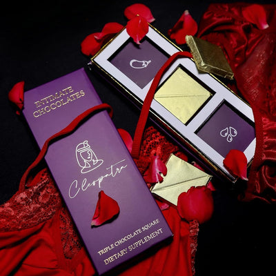 Cleopatra Intimate Chocolate Bars For Uplifting Mood, Vitality, More Desire & Enjoyment Best Gift Set Ideal For Men & Women, 60g With 1 Handcuffs (Hathkadi), 1 Blindfold & 2 Dice