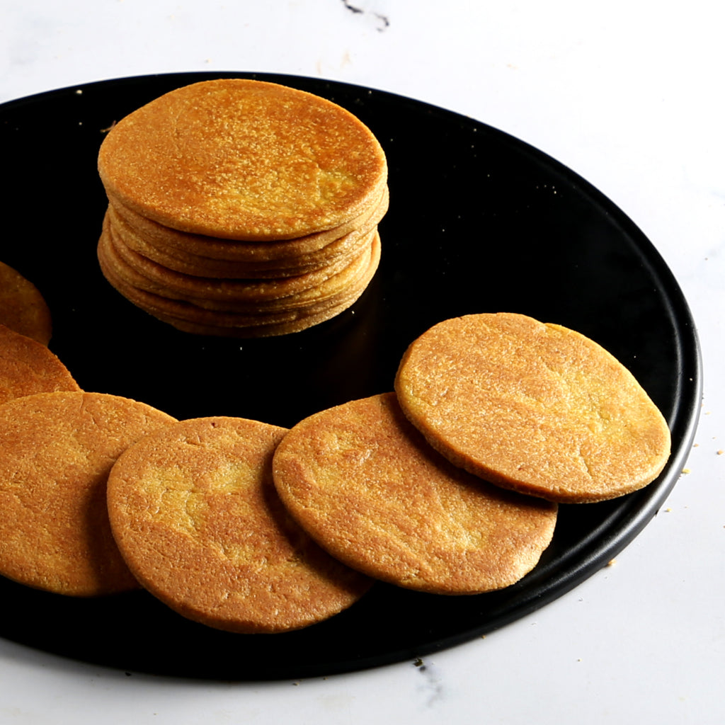 Falguni Gruh Udyog Bajra Lasan Methi Bhakhri - 200 gms
