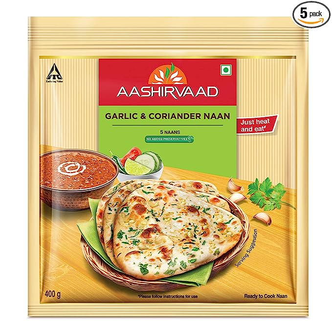 Aashirvaad Ready to Cook Garlic & Coriander Naan, No Added Preservatives, Easy to Prepare Delicious Frozen Naan, 5 Naans, 400g