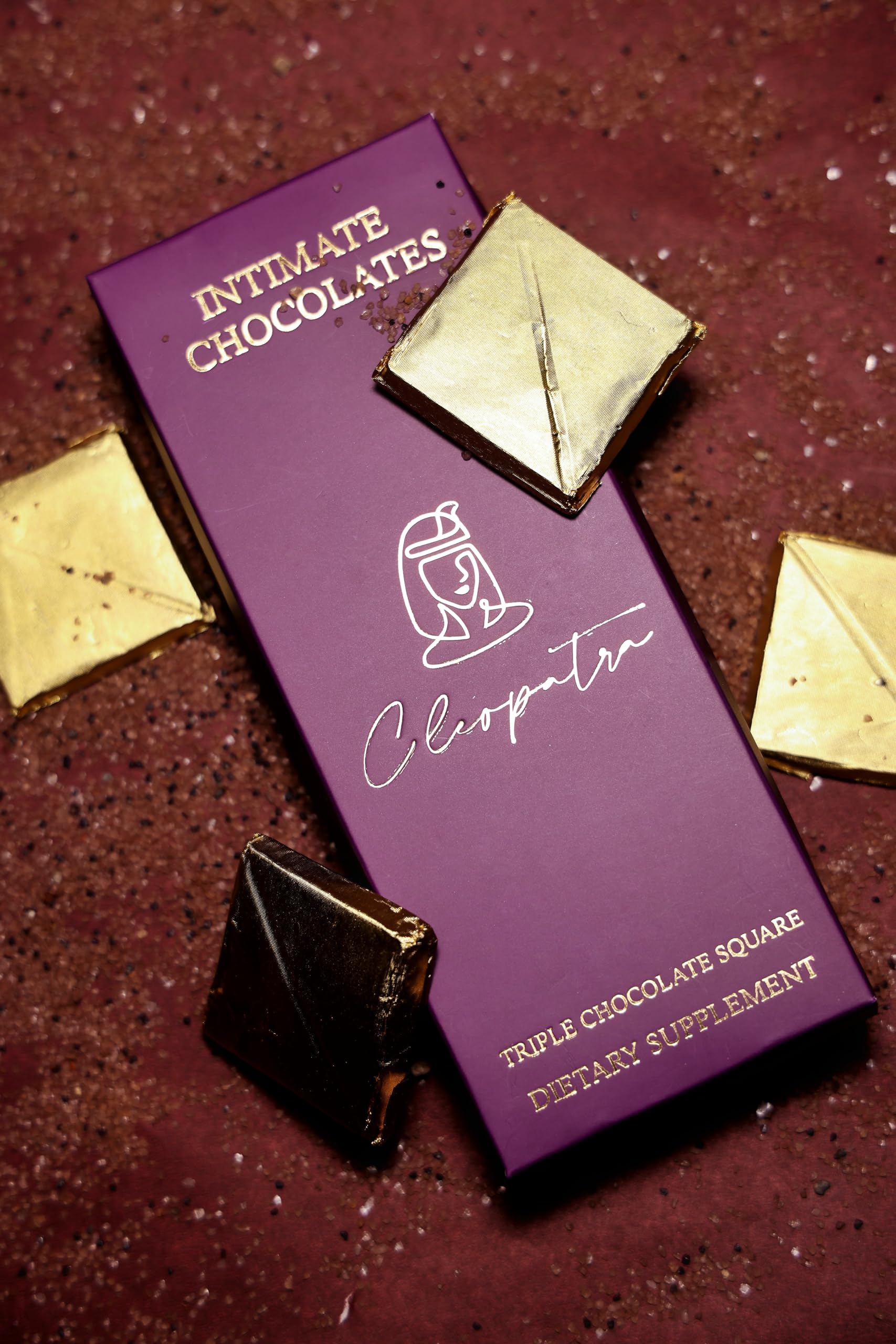 Cleopatra Luxury Milk Chocolate Bars For Uplifting Mood, Vitality, Enjoyment Best Gift Set Ideal For Men & Women, Vegetarian And Gluten-Free 60g With 1 Handcuffs (Hathkadi) & 2 Dice, 60 gram