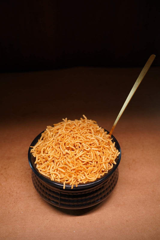Sarvottam Chawana & Sweet Mart Allu Sev | 500 gms