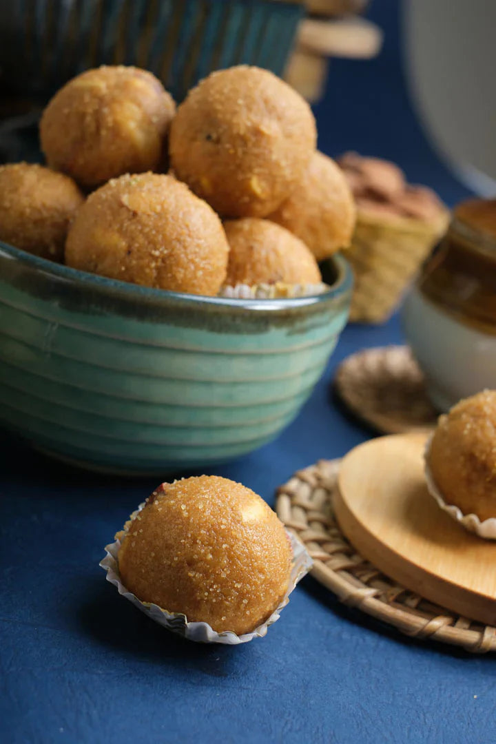 Pothgaal Sweet Besan Laddu - 500 gms
