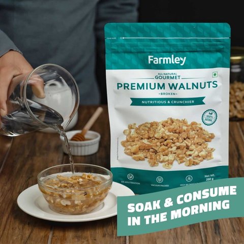 Farmley Premium Broken Chile Walnuts Kernels (Akhrot) - 200 gms