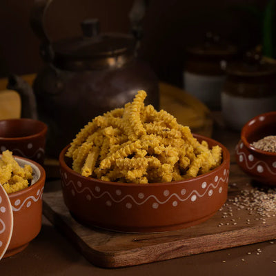 Pothgaal Sweet Jonna Murukulu - 300 gms
