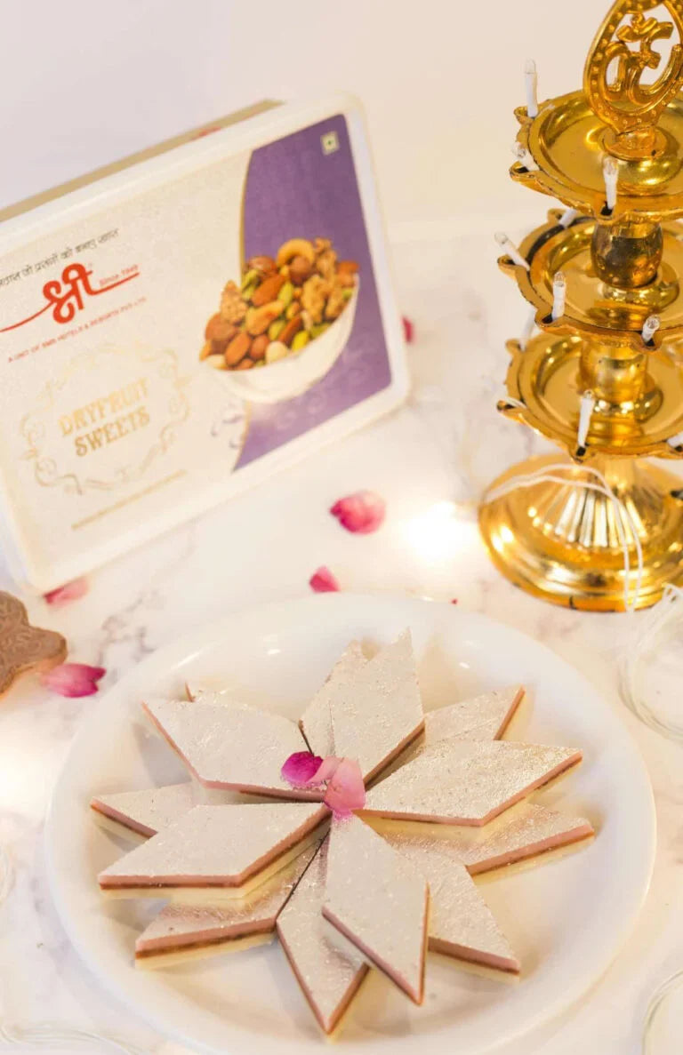 Shree Ganga Kaju Sandwich - 500 gms