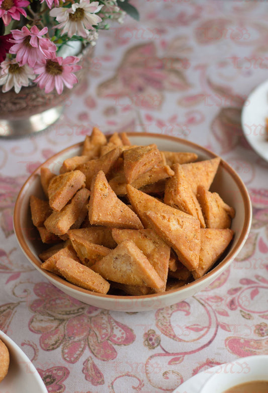Laxmi Misthan Bhandar Masala Para - 500 gms