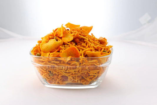 M M Mithaiwala Papdi Farsan - 500 gms