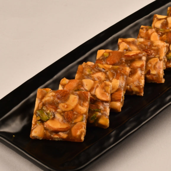 Praful Sweets And Namkeen Dry Fruit Chikki | 500 gms