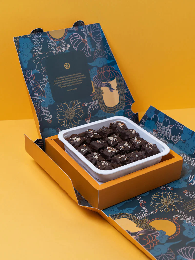 Hetals Homemade Orange Almond Chocolate 350 gms