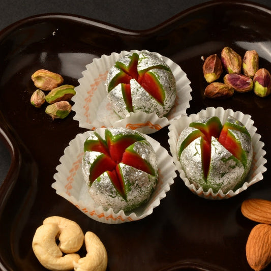 Praful Sweets And Namkeen Kaju Kamal | 500 gms