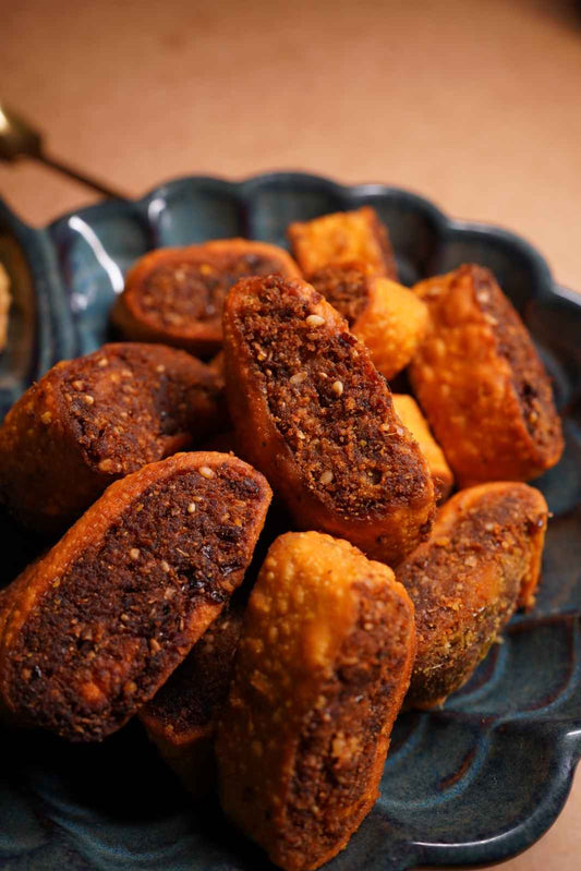 Sarvottam Chawana & Sweet Mart Moti Bhakharvadi | 500 gms