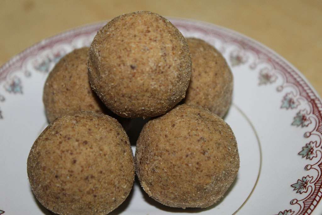 Sitara Foods Organic Jowar (Sorghum, Jonnalu) Laddu - 500 gms