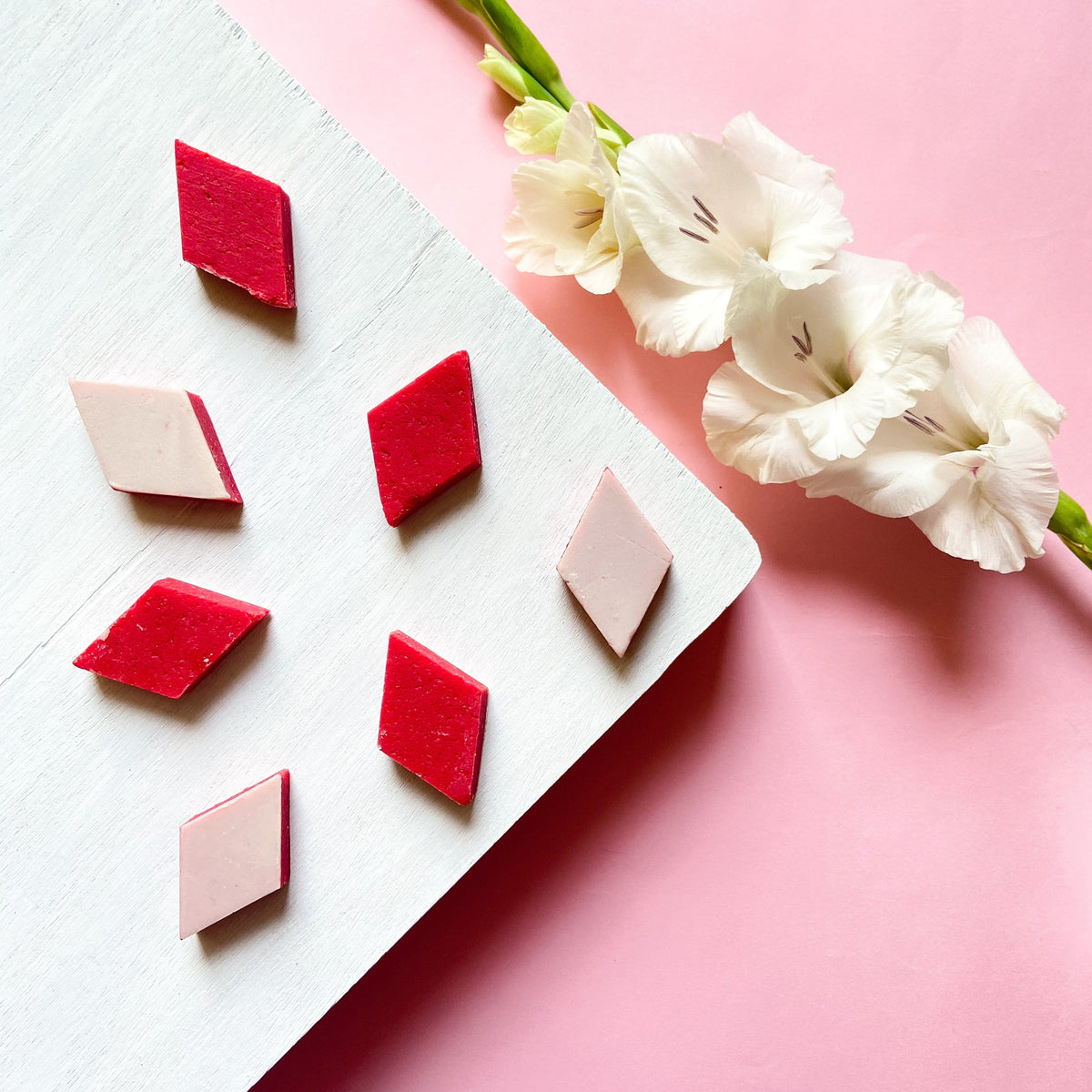 Hanuram Strawberry Katli - 500 Gms