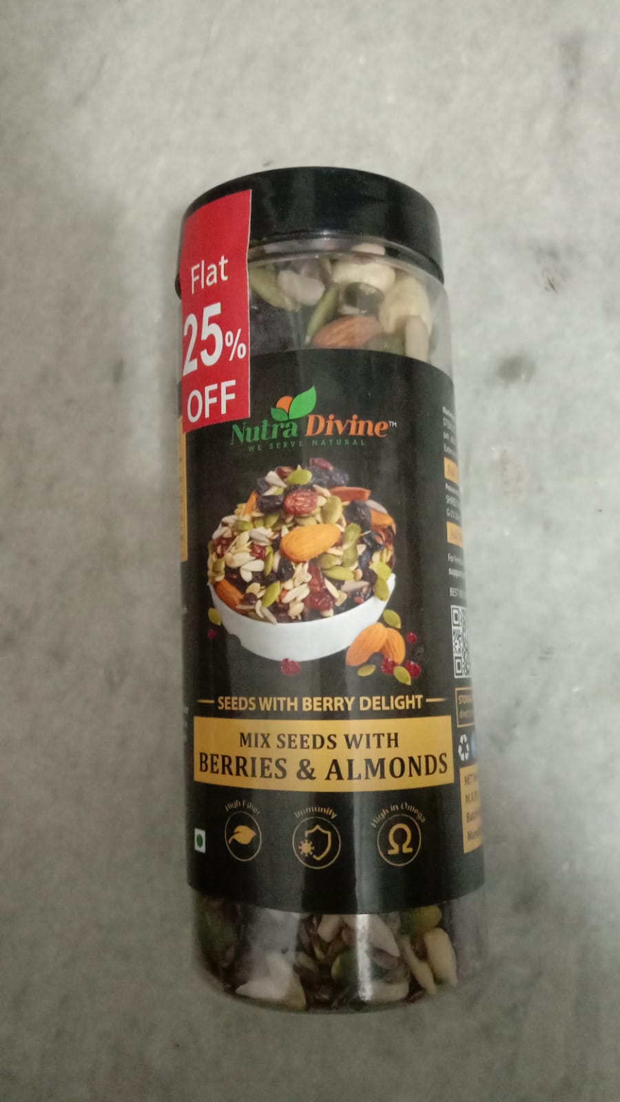 NUTRA DIVINE- (SEEDS WITH BERRY DELIGHT)- MIX SEEDS WITH BERRIES & ALMONDS, 200GM