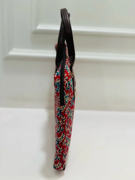 Red Jaal Print Fabric Modern Laptop Bag