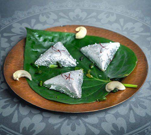 Bhagat Mishthan Bhandar Kaju Samosa - 500 gms