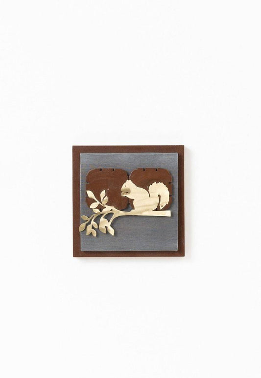 Squirrel Wall Frame