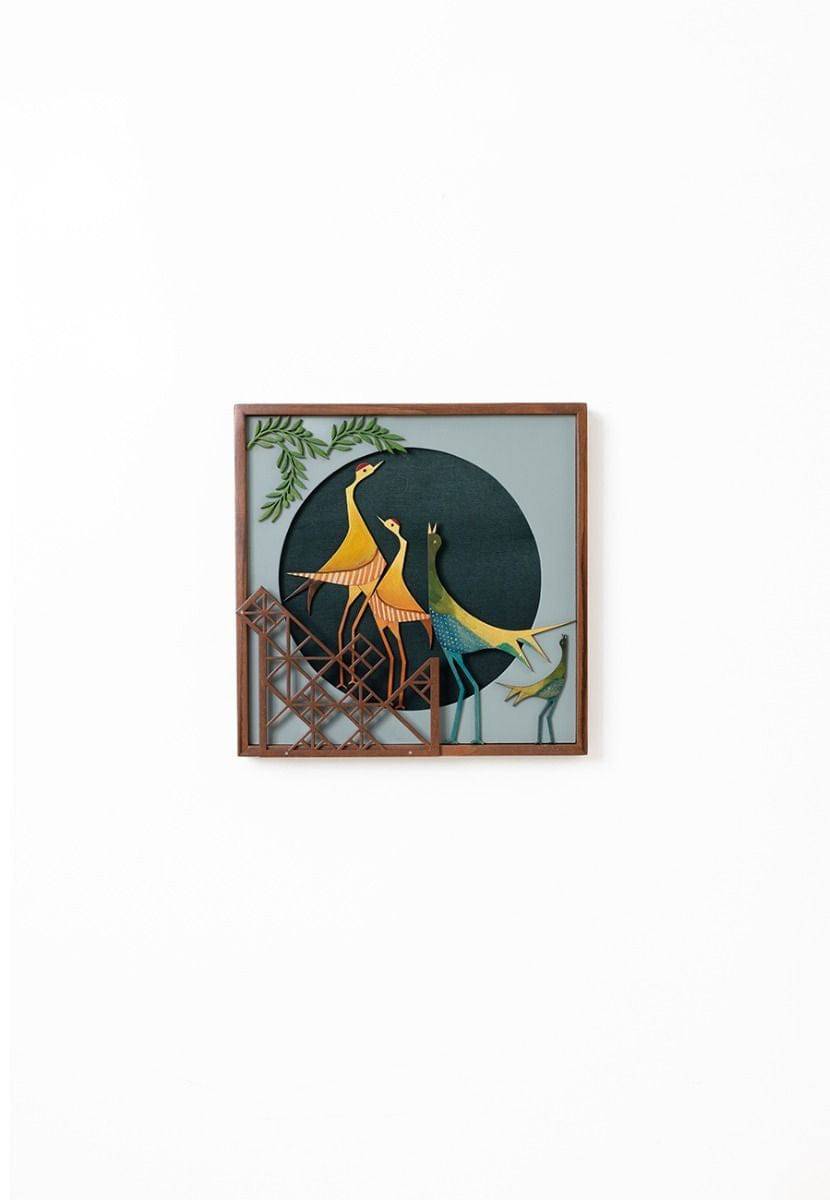 Wall Frame with Detailing of Family of Birds