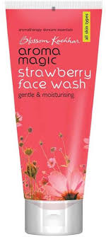 Aroma Magic Strawberry Face Wash (100ml)