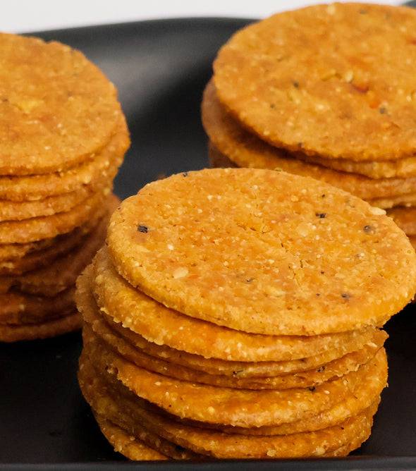 Falguni Gruh Udyog Double Spicy Dry Bhakhri - 200 gms
