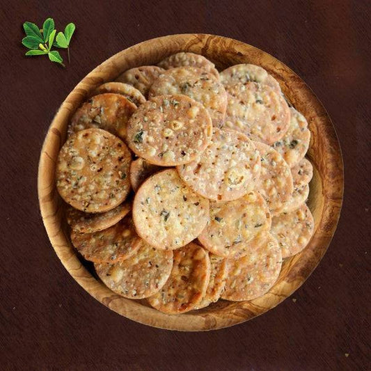 Ganesh Gruh Udyog Special Methi Puri - 250 gms