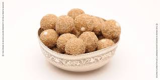 Lovyam Sweets Churma Ladoo | 500 gms