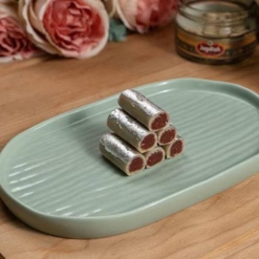 Jagdish Farshan Kaju Anjeer Roll - 500 gms