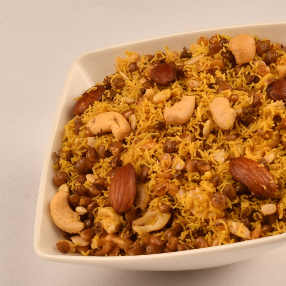 Praful Sweets And Namkeen Kashmiri Dalmuth | 500 gms – Himkhand