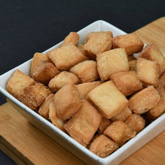 Laxmi Namkeen Shakkarpara - 500 gms