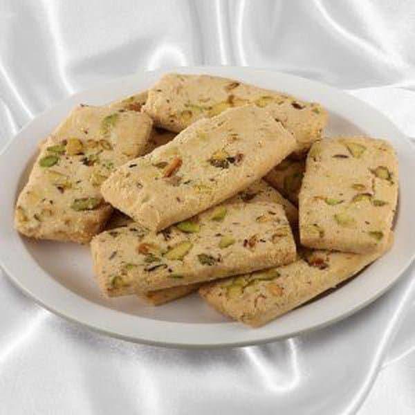 Om Namkeen Pista Cookies - 150 gms