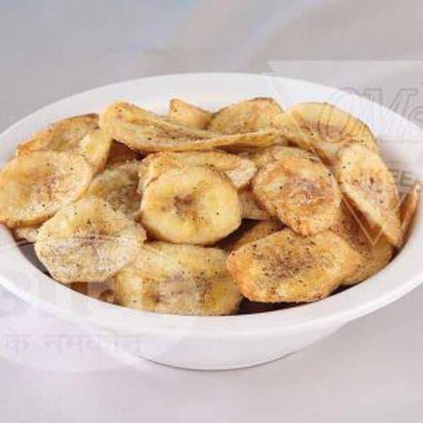 Om Namkeen Kela Chips Pepper - 200 gms