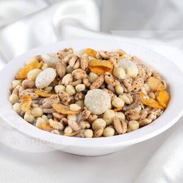 Om Namkeen Roasted Multigrain Mix - 200 gms