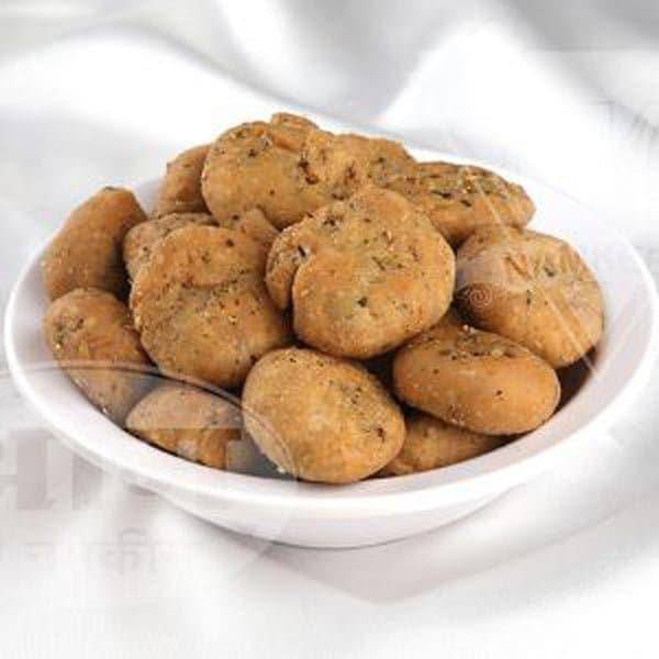 Om Namkeen's Methi Mathri - 200 gms