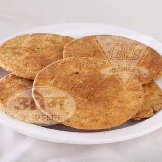 Om Namkeen's Phalahari Bhakeri - 200 gms
