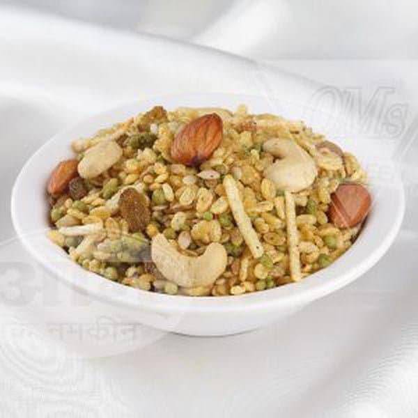 Om Namkeen Agra Chaat Sev - 250 gms