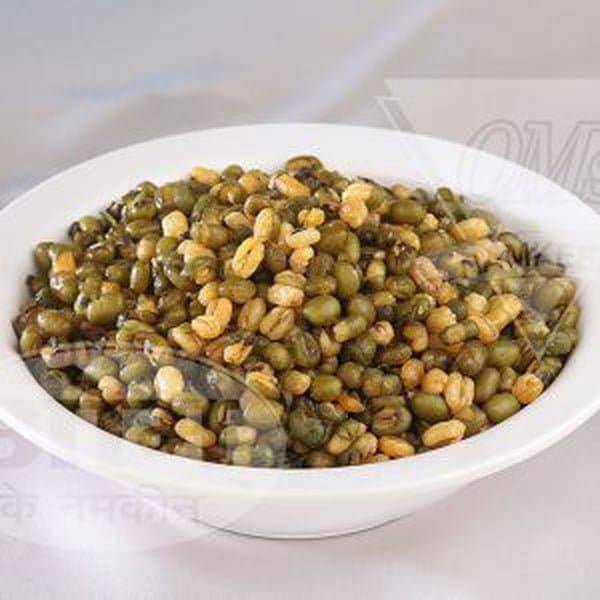 Om Namkeen Fried Moong - 250 gms
