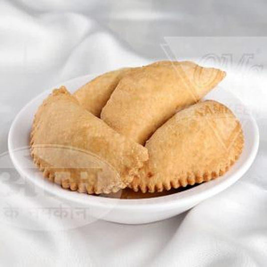 Om Namkeen Gujiya - 200 gms