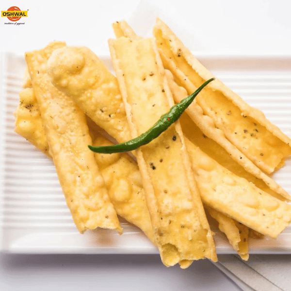 Oshwal Fafda with Kadhi Box – 470g (350g Fafda + 120g Kadhi)