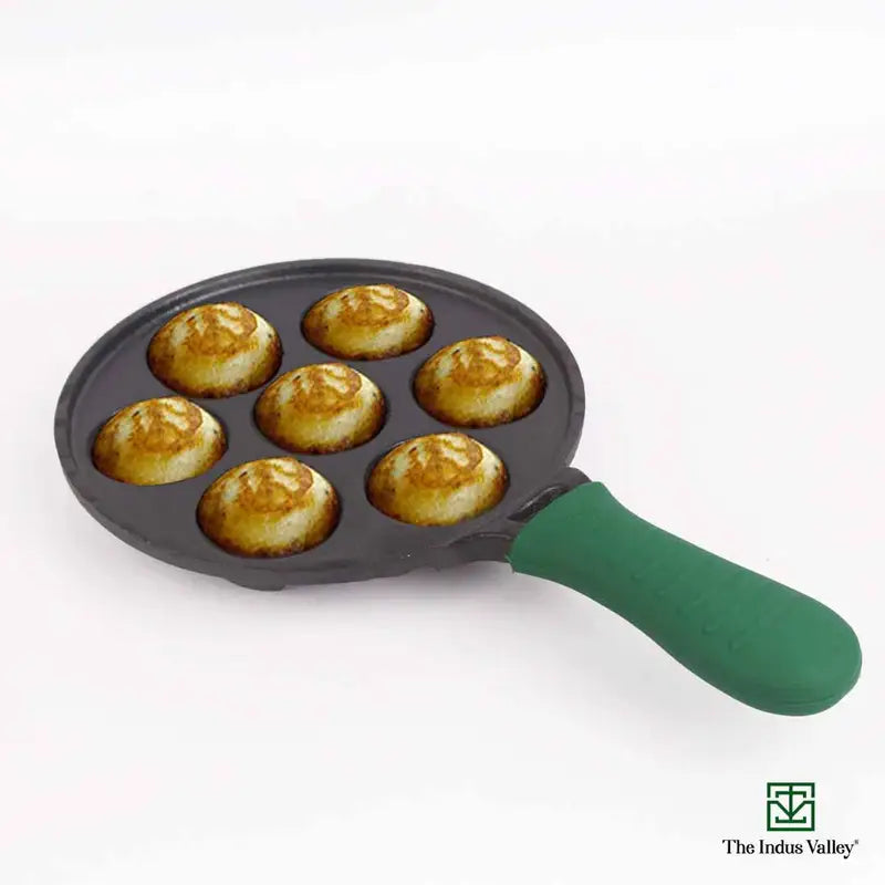 7 Pit/Cup CASTrong Cast Iron Paniyaram/Appe Pan+ Cool Silicone grip, Pre-seasoned, Nonstick, 100% Pure, Toxin-free, 21.5 cm, 1.7 kg