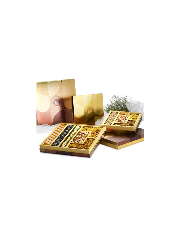 Kandoi Bhogilal Mulchand Sweets & Dryfruit Namkeen gift box - 500 gms